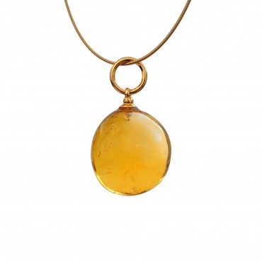 Amber pendant